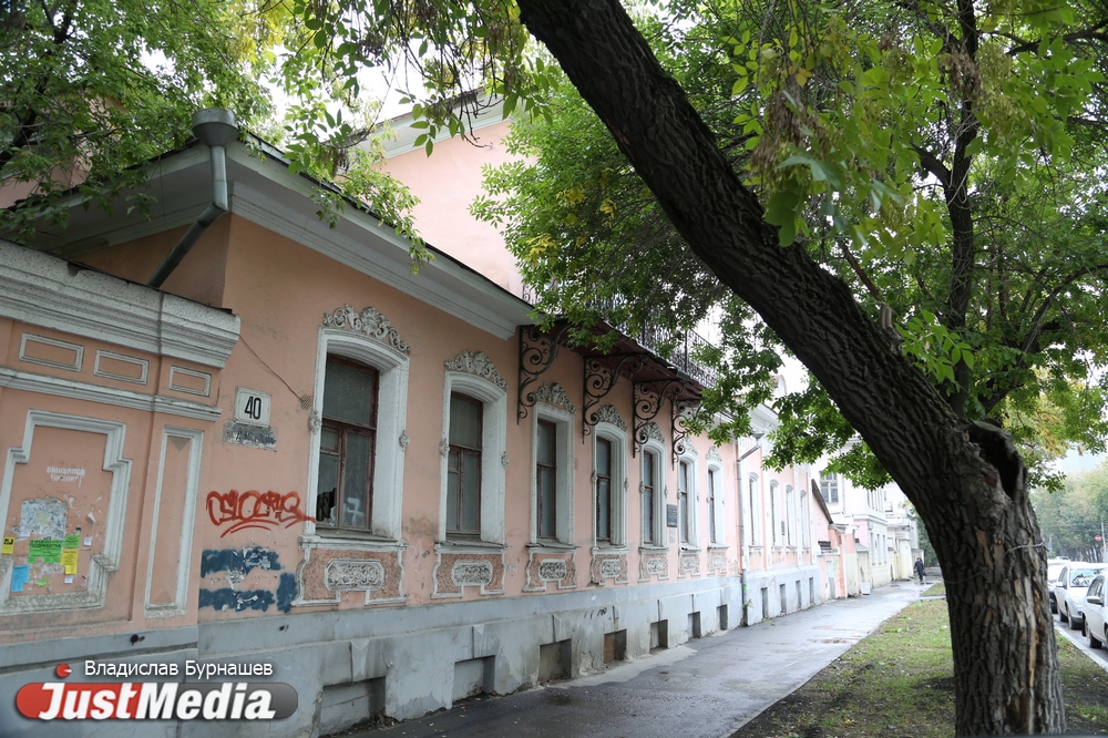 Особняк «железного человека» и «дом-корона». Элитные дома уральских бизнесменов превратились в «консервы». СПЕЦПРОЕКТ - Фото 3