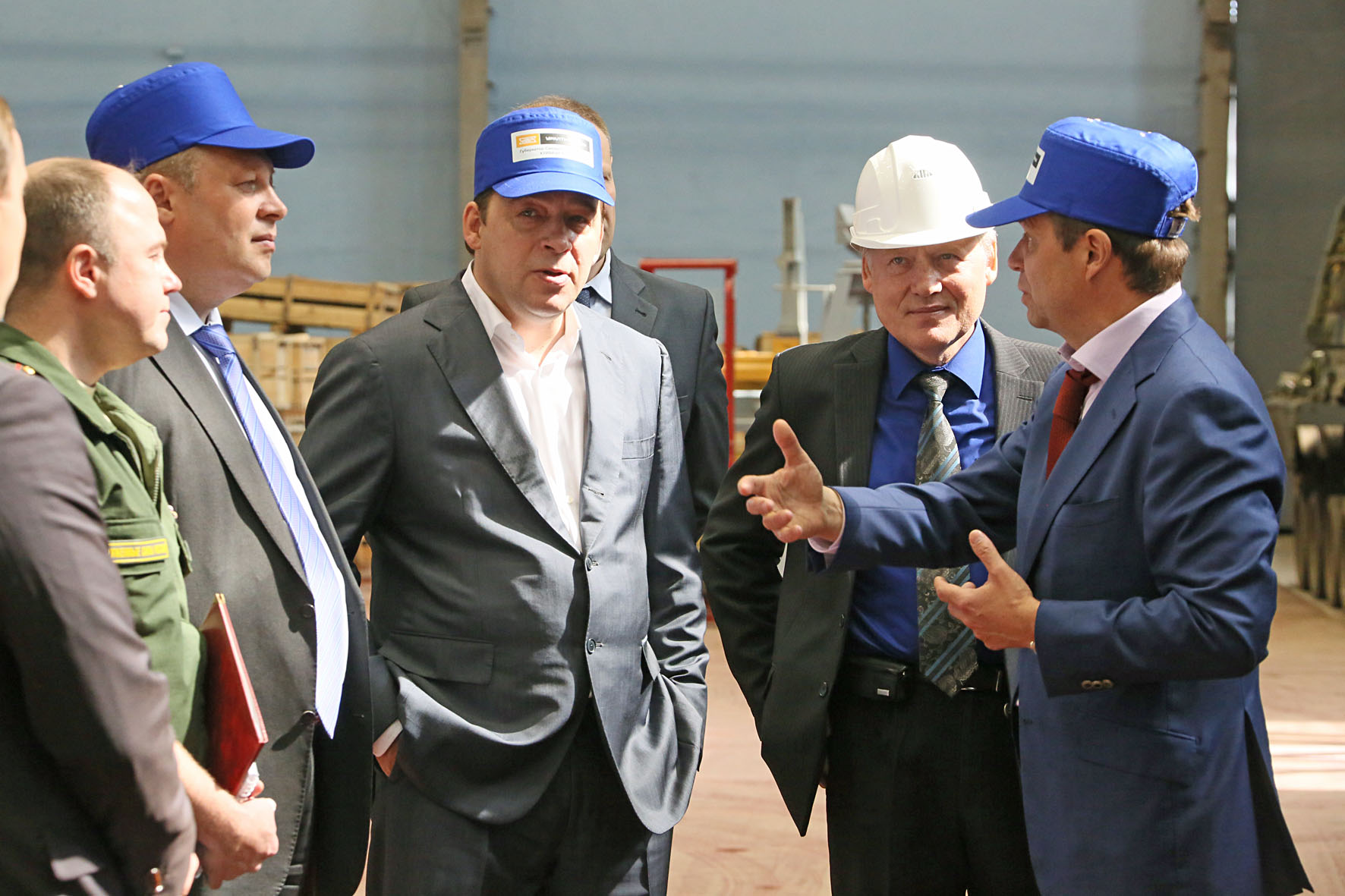 «Уралтрансмаш» сделает к ЧМ-2018 50 новых низкопольных трамваев - Фото 6