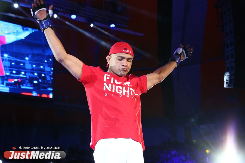 «Все пошло не так. Боя не было». Бразилец Диего Брандао меньше чем за минуту победил Венера Галиева в Екатеринбурге. ФОТО, ВИДЕО - Фото 5