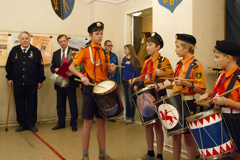 Министр культуры лично поздравил Владислава Крапивина со званием почётного гражданина области  - Фото 2