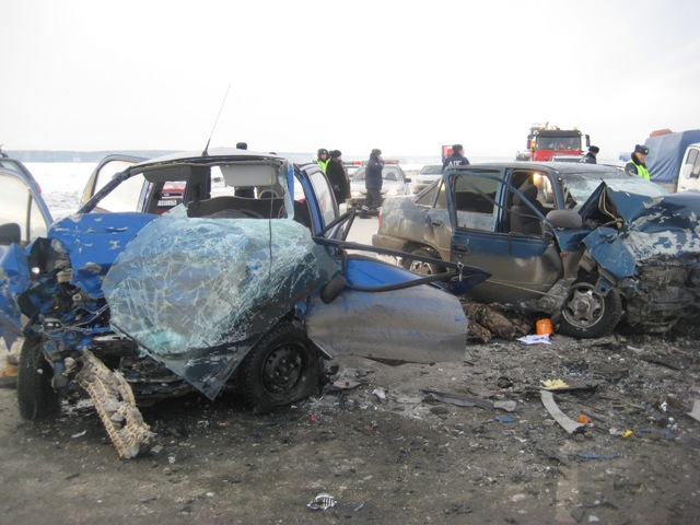 Подробности утреннего ДТП на Тюменском тракте: из всей семьи, ехавшей в Daewoo Matiz, уцелела только полугодовалая девочка - Фото 3