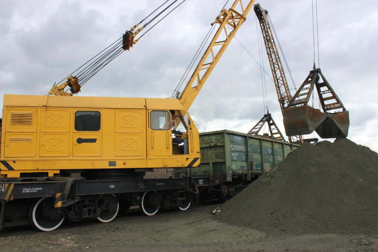 Кран железнодорожный кж-562. Ремонт железнодорожного крана. Гусеничный кран сокол-80м. Кран железнодорожный кж-561. Д ходу кж-561.