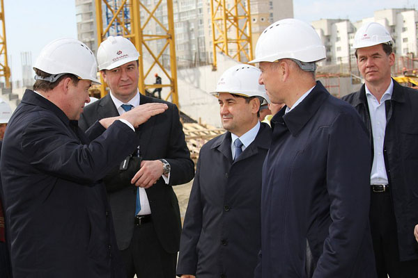 Игорь Левитин проинспектировал стройку на Центральном стадионе - Фото 2