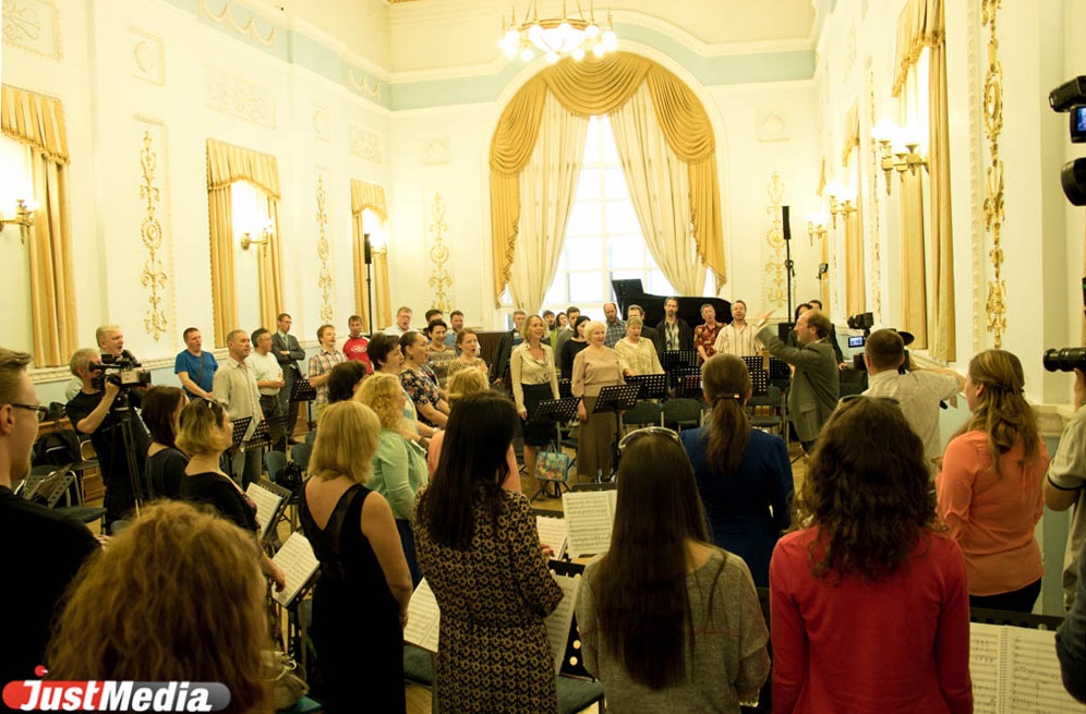 Первая смотровая площадка в городе и вентиляционная система по опыту Лувра. В свой юбилей Свердловская филармония провела необычную экскурсию - Фото 6