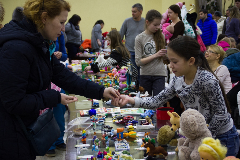 Тысячи старых игрушек нашли новых хозяев - Фото 4