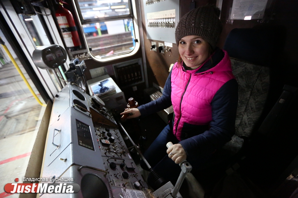 Не выходим на конечной станции и бродим по тоннелям. День и ночь в метро с JustMedia.ru - Фото 16