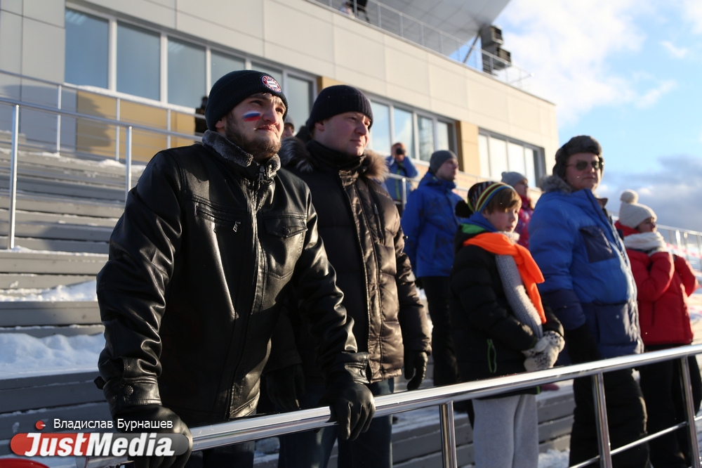 Японский ажиотаж, пятое место Аввакумовой и полупустые трибуны. JustMedia.Ru побывал на Кубке мира по прыжкам с трамплина в Нижнем Тагиле - Фото 6