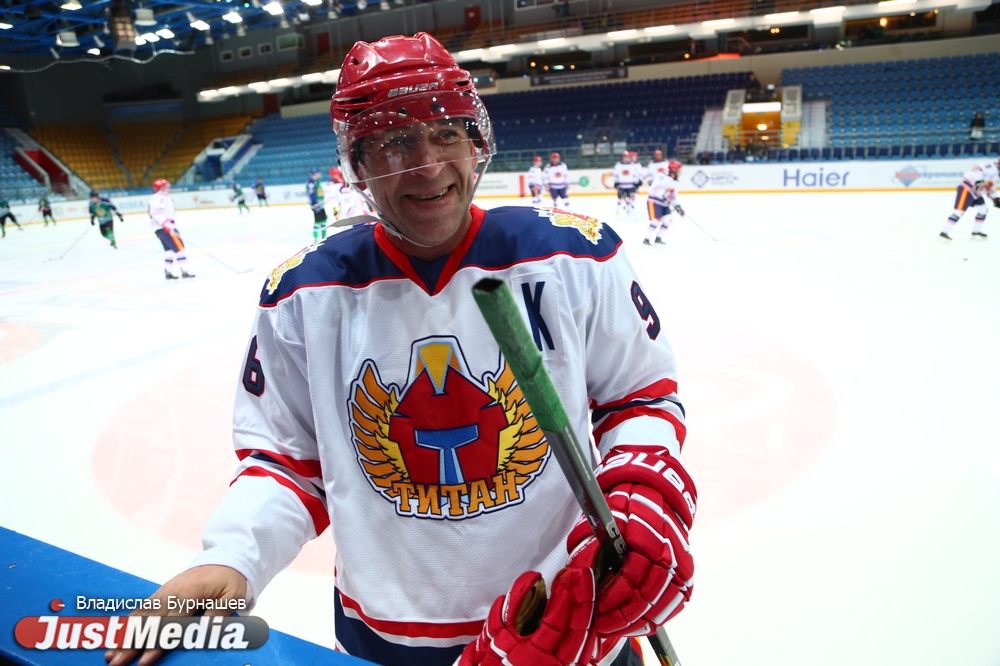 Пятилетка Куйвашева: не мешал предпринимателям, помогал театрам и встал на хоккейные коньки - Фото 6