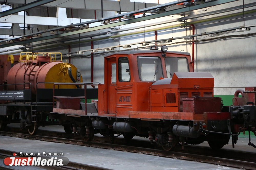 Не выходим на конечной станции и бродим по тоннелям. День и ночь в метро с JustMedia.ru - Фото 19