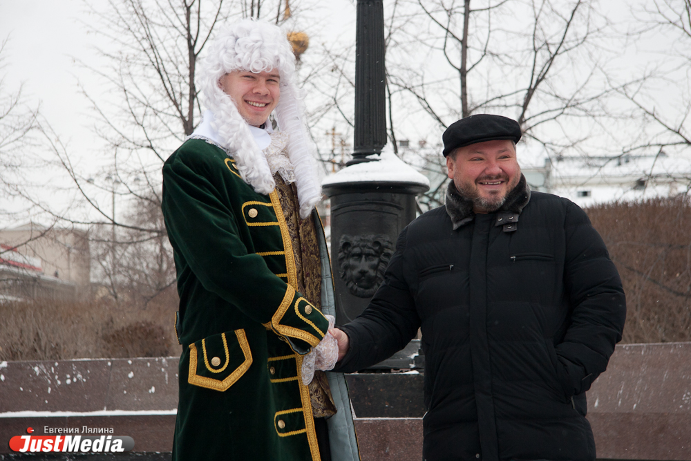 Олигарх с протянутой рукой. Баков просит горожан скинуться на памятник Екатерине I - Фото 2