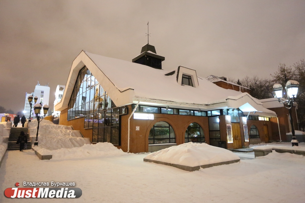 В День печати JustMedia нашел екатеринбургские типографии, которые выпускали для горожан шпаргалки и хлебные карточки. СПЕЦПРОЕКТ - Фото 6