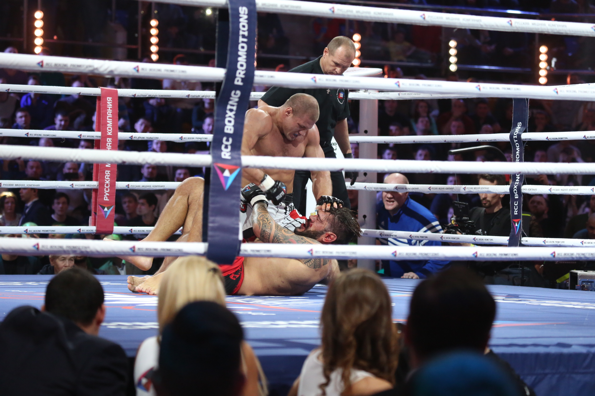 Голливудский сюжет! Уралец Иван Штырков победил легенду ММА «Бигфута» в интереснейшем поединке - Фото 3