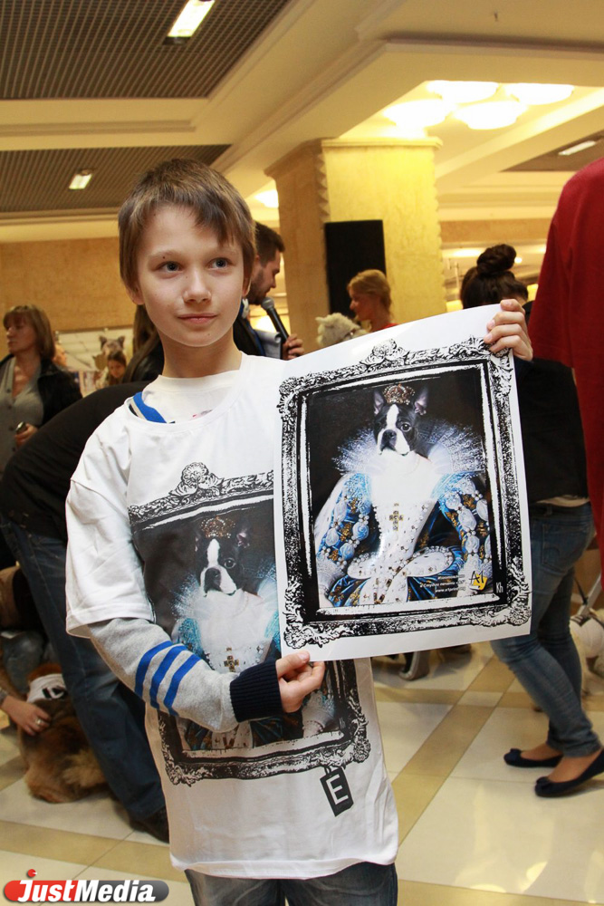 В «Европе» четвероногие модники перевоплотились в чебурашку, дымковского козлика и золотую рыбку - Фото 6