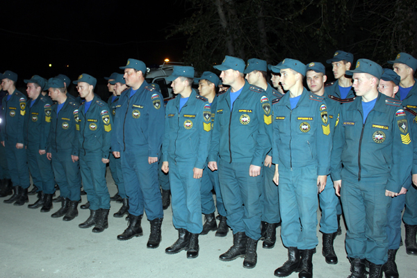 Свердловские спасатели вылетели на Дальний Восток для помощи местным жителям - Фото 2