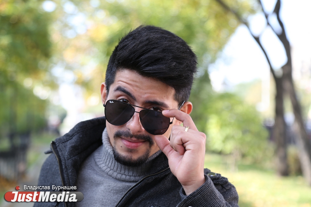 Не могут отличить Центральный стадион от «Юности». В преддверии мундиаля «разводим» горожан и тестируем Екатеринбург на знание английского. ВИДЕО - Фото 2