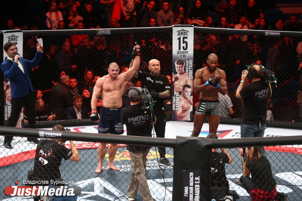«Не уверен, что готов к выступлению за океаном. Мне не все сегодня понравилось». Иван Штырков оказался сильнее экс-чемпиона Bellator Кристиана М’Пумбу. ФОТО - Фото 18