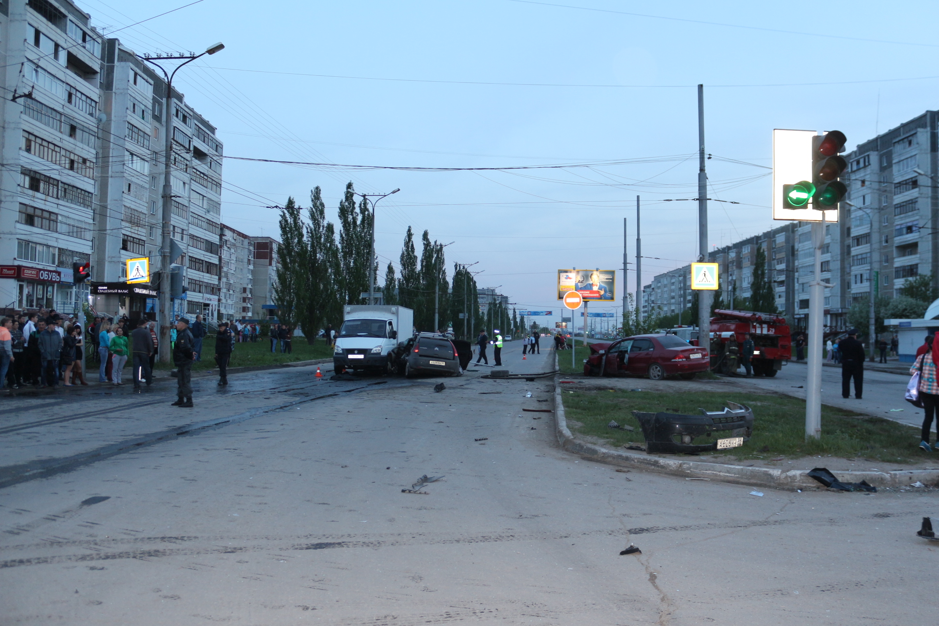 Жуткое ДТП в Каменске-Уральском: уходивший от полицейской погони Мицубиси протаранил Ситроен. Двое погибших. ВИДЕО, ФОТО - Фото 6