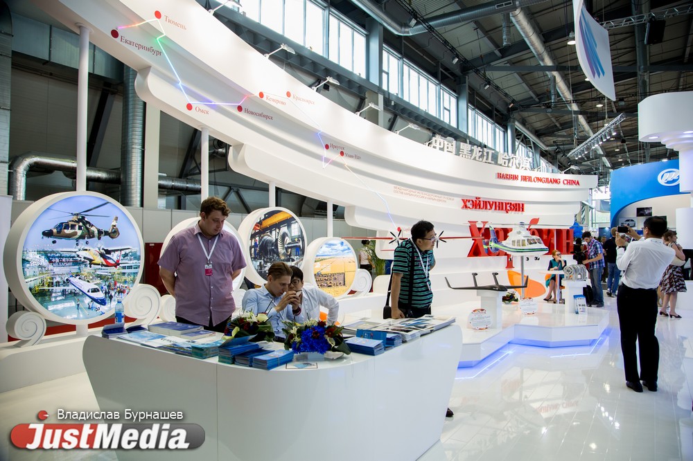 Сок из «китайских фонариков», экологический рис в мультиварке и харбинское пиво. Российско-китайское ЭКСПО превратилось в огромный фуд-корт. РЕПОРТАЖ - Фото 2