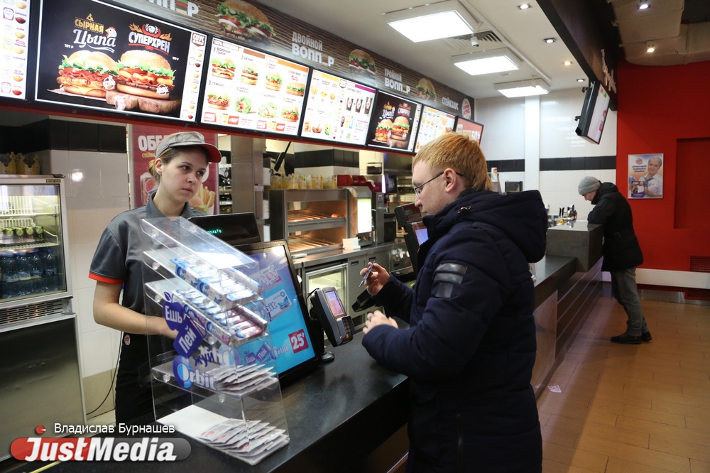 «Это пока — не Мировая карта». Где и как можно рассчитаться по карте национальной платежной системы? - Фото 19