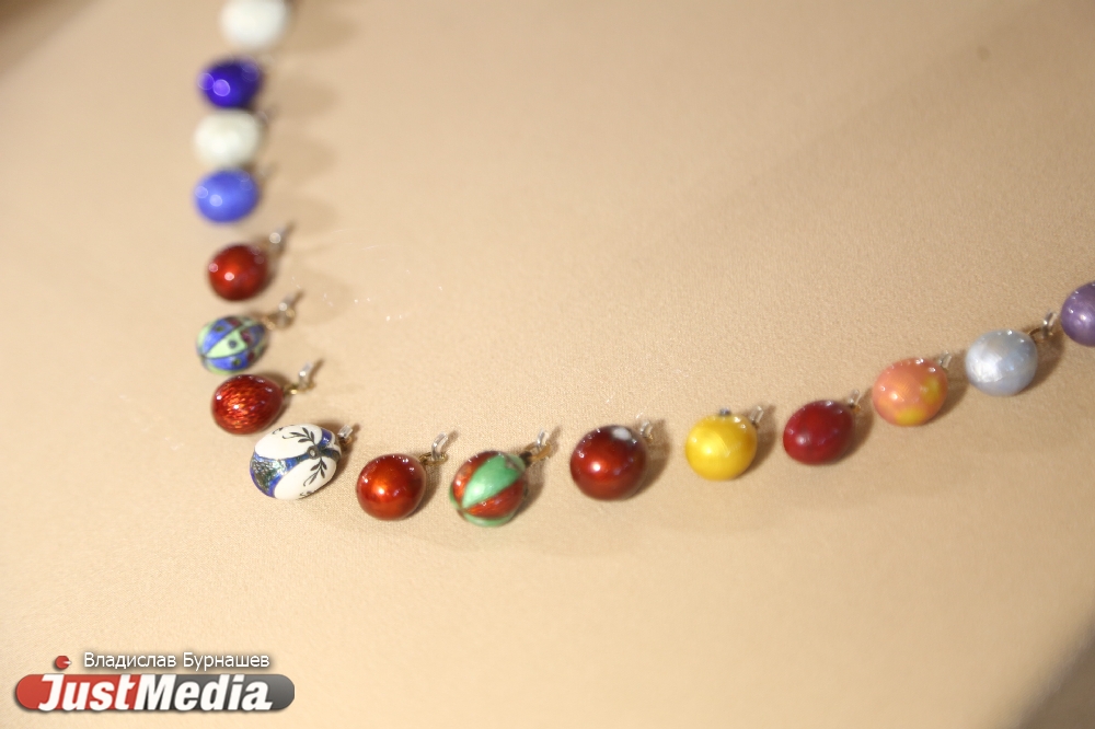 Ювелирные шедевры Фаберже и Денисова-Уральского оценили более десяти тысяч уральцев, иностранцев и гостей ИННОПРОМа - Фото 12