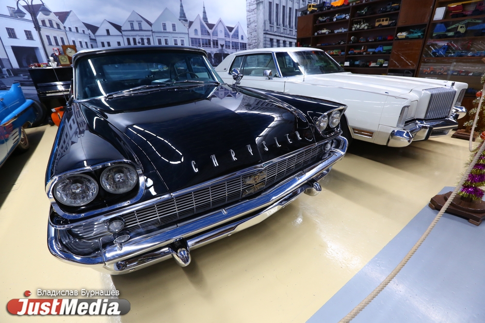 «У этих автомобилей нет цены. Нельзя продавать то, во что вложил часть души». JustMedia.ru побывал на экскурсии в музее ретрокаров - Фото 19