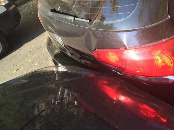 В центре Екатеринбурга пьяный водитель Land Rover устроил массовое ДТП. ФОТО - Фото 7