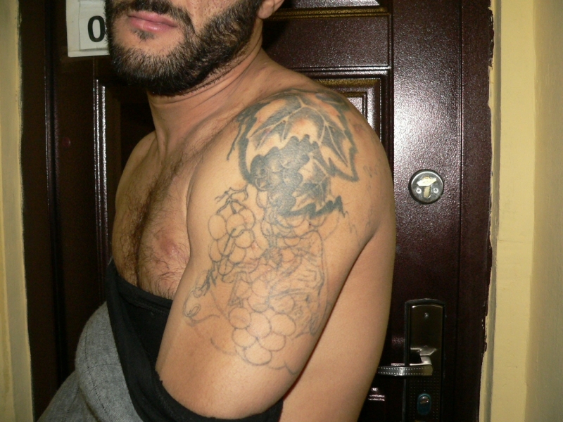 В Екатеринбурге задержали подозреваемого в разбойном нападении на дальнобойщика - Фото 5