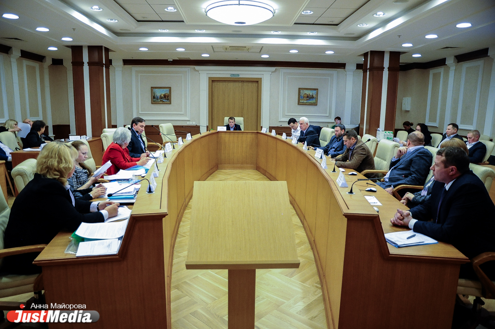 Депутаты предложили Гаффнеру построить в Белоярке баню, а Юдину — заняться промывкой батарей - Фото 2