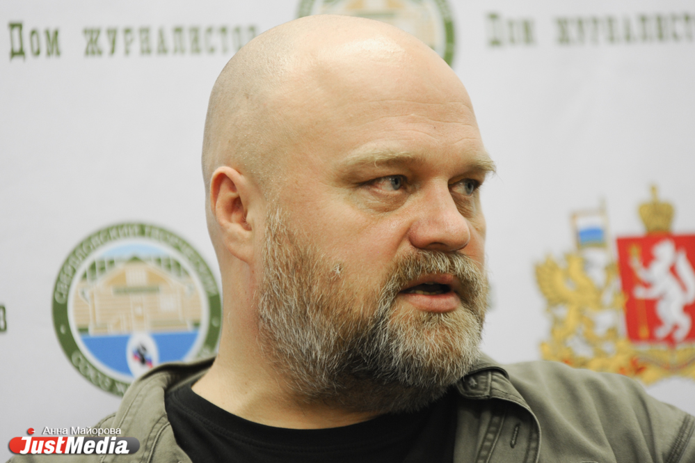 «Люблю сырое мясо больше, чем кино». Алексей Федорченко запустил в Екатеринбурге «Ангелов революции» - Фото 3