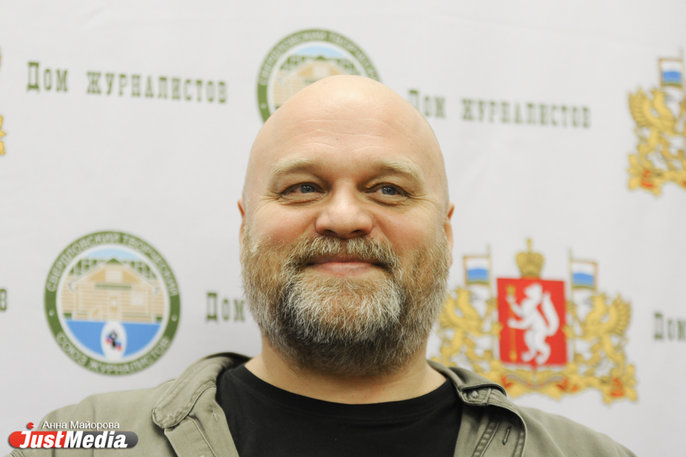 «Люблю сырое мясо больше, чем кино». Алексей Федорченко запустил в Екатеринбурге «Ангелов революции» - Фото 2
