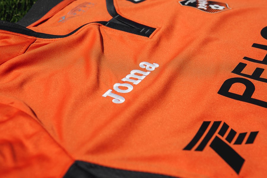 Футбольный «Урал» презентовал форму на новый сезон. ФОТО - Фото 2