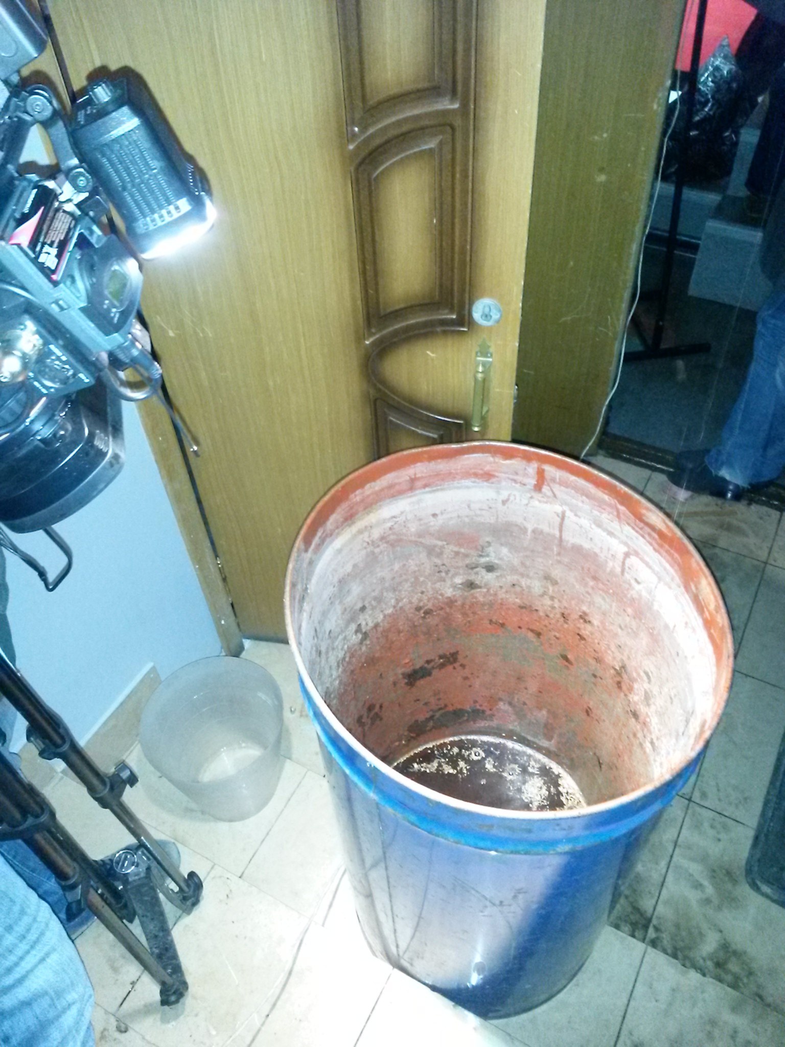 Ремонт — коту под хвост! «Волхонку» снова залило водой - Фото 4