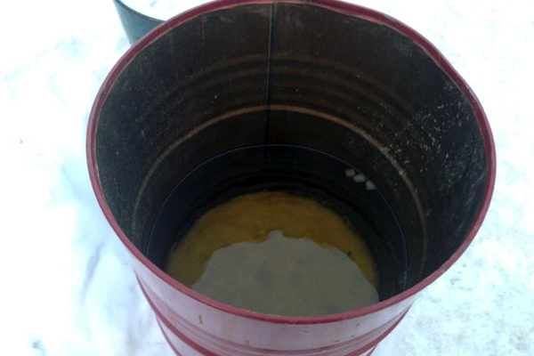 Вблизи аэродрома Салка нелегальные предприниматели «добывали» авиакеросин прямо из земли - Фото 3