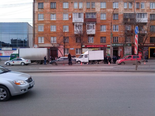  В Екатеринбурге мужчина, находясь за рулем грузовой «Газели», умер от сердечного приступа - Фото 3