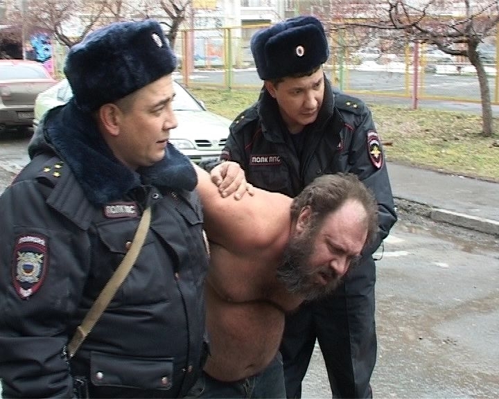 Кровавые семейные разборки. В Екатеринбурге старший брат захватил в заложники младшего - Фото 2