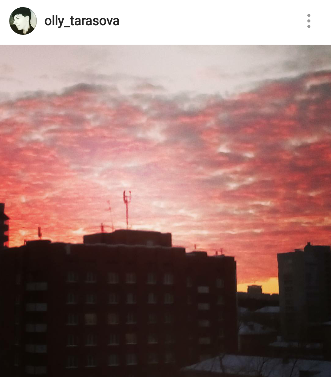 «Апокалиптичненько». Рассвет в Екатеринбурге взорвал соцсети. ФОТО - Фото 12