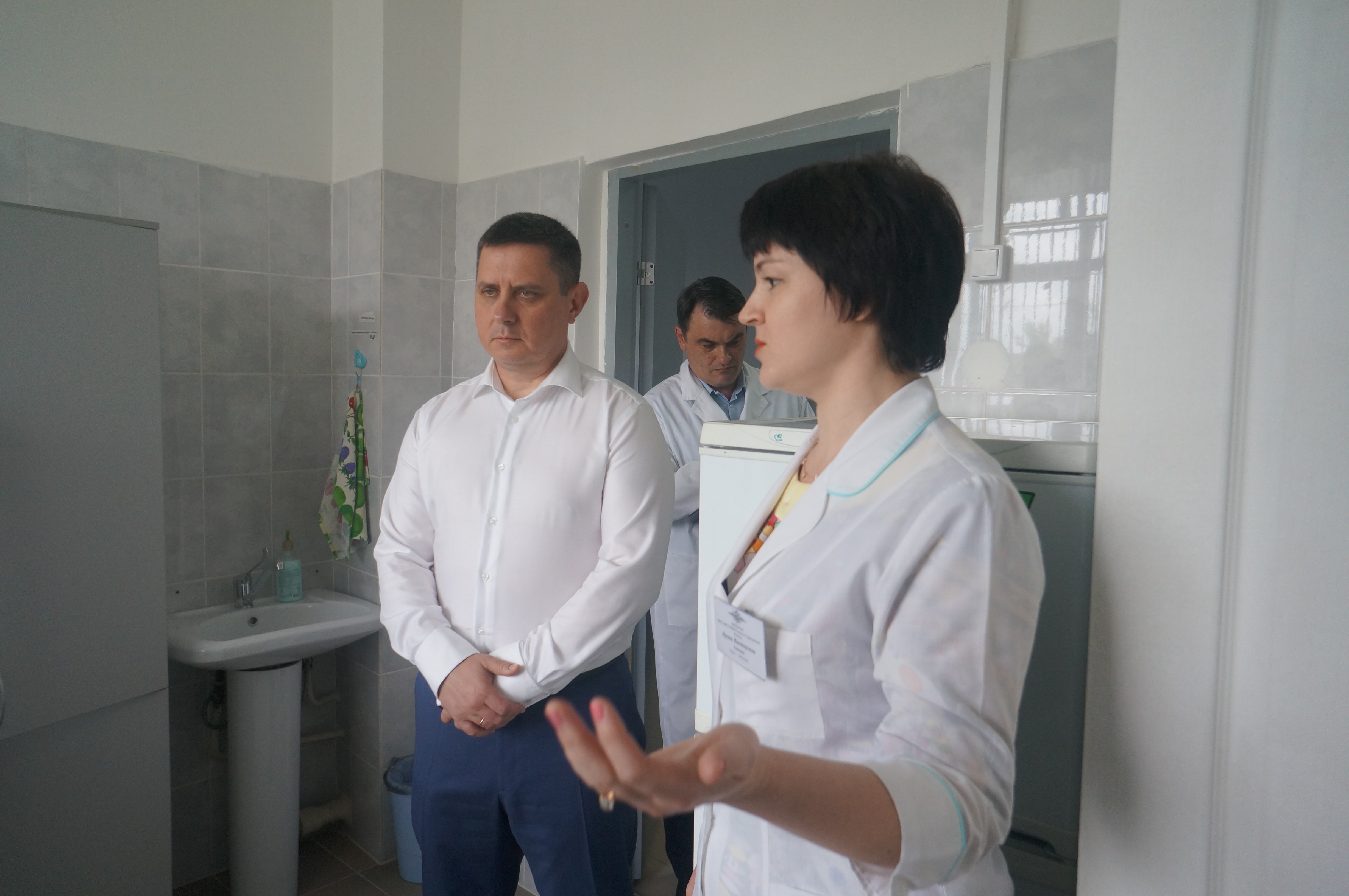 Высокопоставленному чиновнику МВД России показали обновленный ведомственный госпиталь в Екатеринбурге - Фото 5