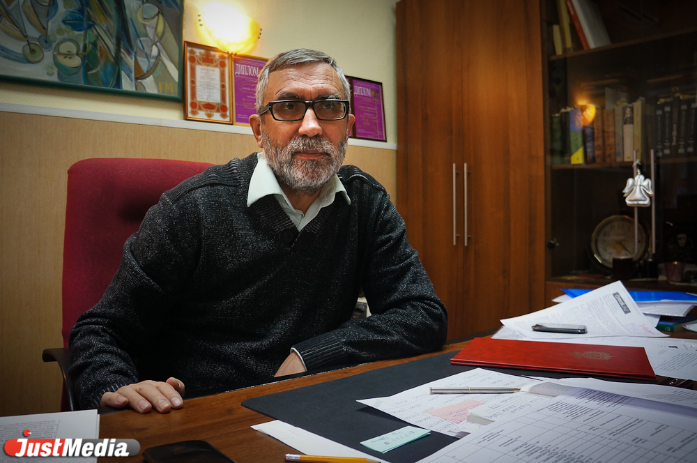 Студенты ЕГТИ готовы «порвать всех» за свой вуз. Экскурсия JustMedia по театральному институту - Фото 2