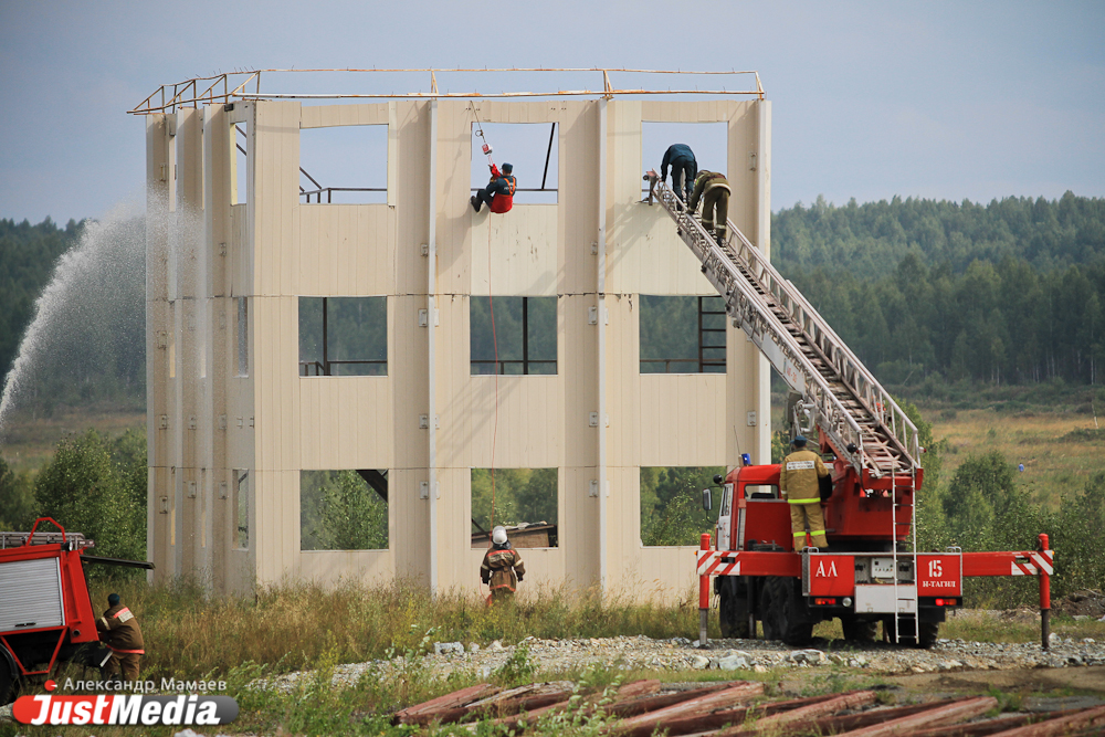 На площадке «Обороны и защиты» — ревизор. «Старатель» выглядит лучше, но грезит об антибликовых телевизорах и «Магистрали» - Фото 6