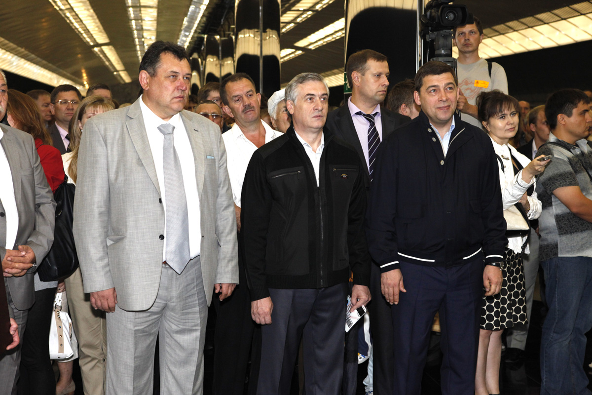 С небес под землю. Куйвашеву и Якобу пришлось заплатить за проезд в метро - Фото 4