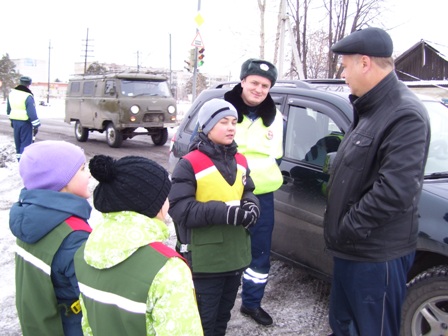 На Среднем Урале дети учили взрослых Правилам дорожного движения - Фото 6