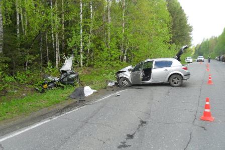 В Кушве в лобовом столкновении машин погибла женщина. Еще два человека получили серьезные травмы - Фото 2