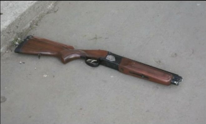 В Нижнем Тагиле злоумышленник ранил из ружья трех полицейских и сам получил смертельное ранение - Фото 2