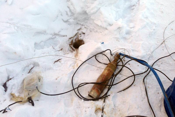 Вблизи аэродрома Салка нелегальные предприниматели «добывали» авиакеросин прямо из земли - Фото 2