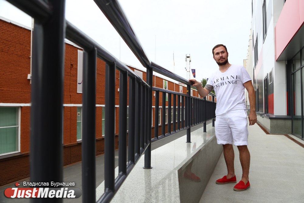 Анатолий Голышев, хоккеист: «Люблю лето из-за сезона отпусков». В Екатеринбурге +26 и без дождей  - Фото 2
