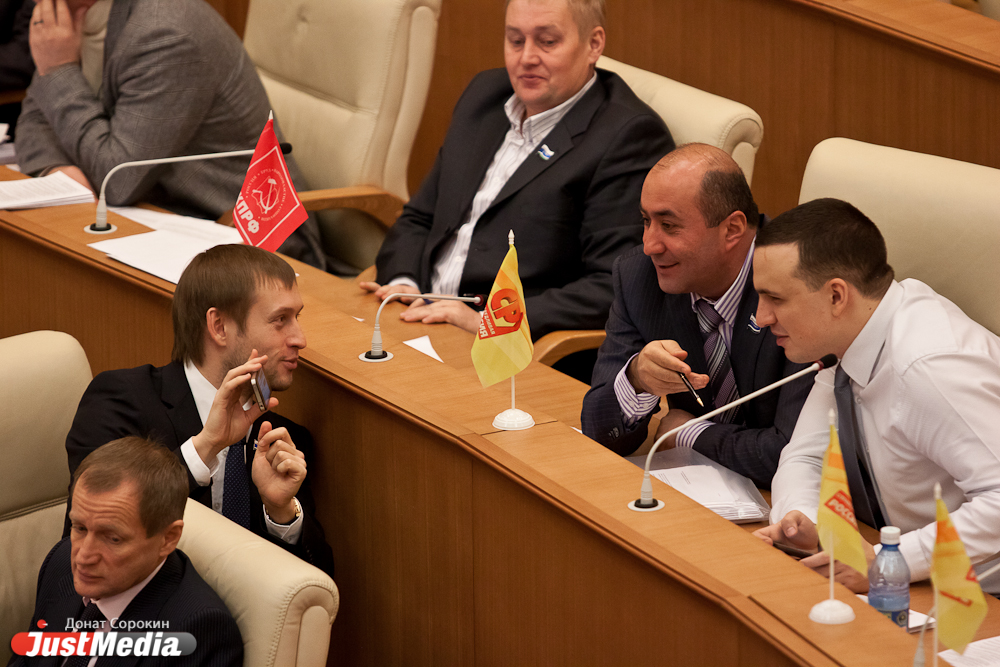 Большому теннису — большие средства! Долг Свердловской области из-за любви к спорту увеличился на 2 миллиарда рублей - Фото 5