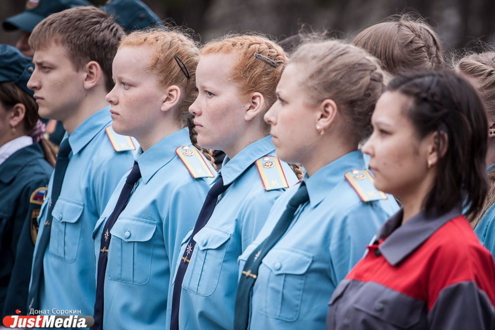 «Свою жизнь я посвящаю спасению человеческой жизни…». Кадеты и спасатели сегодня приняли присягу - Фото 2