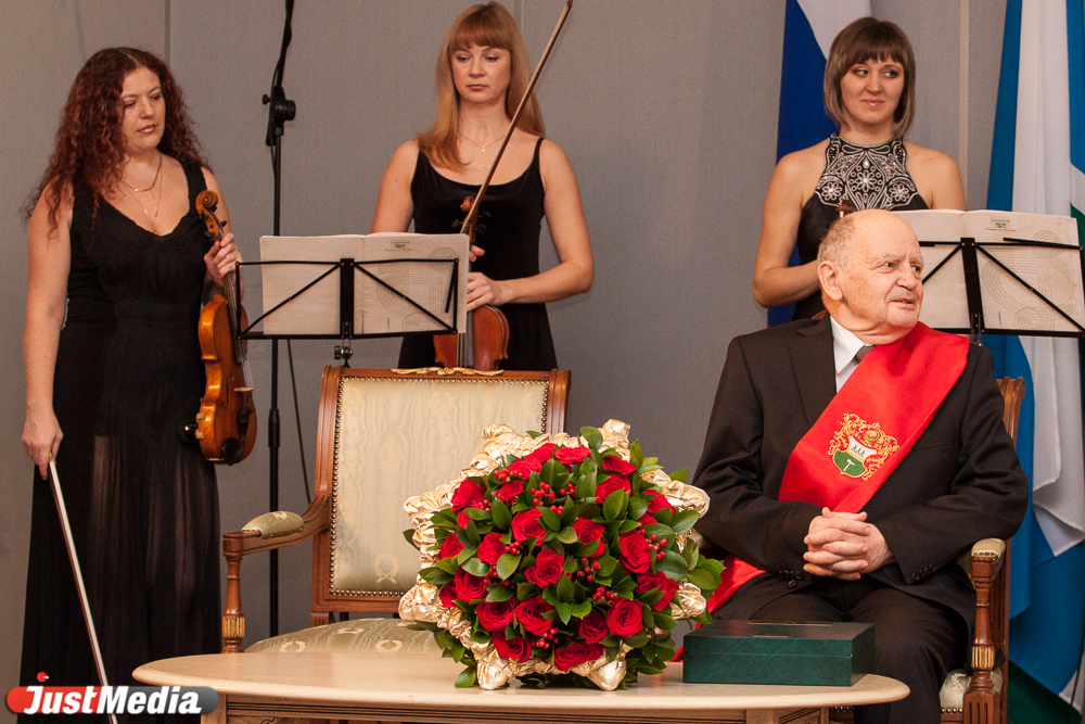 В Екатеринбурге вручили Демидовские премии. Среди лауреатов — Евгений Аврорин, Илья Моисеев и Евгений Примаков - Фото 2
