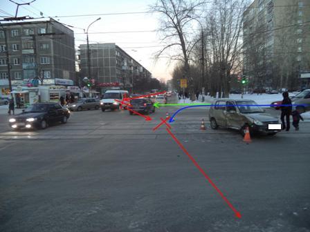 Пешеход, машина, пешеход… Пьяный водитель «Лады» устроил месиво на Уралмаше - Фото 2