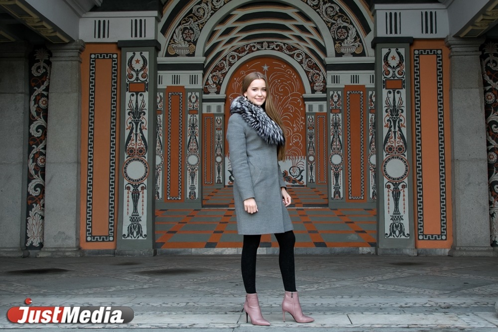 Мисс-Екатеринбург-2016 Елизавета Аниховская: «Этой осенью холодно, но мне это нравится». В Екатеринбурге днем -11 и пасмурно - Фото 2